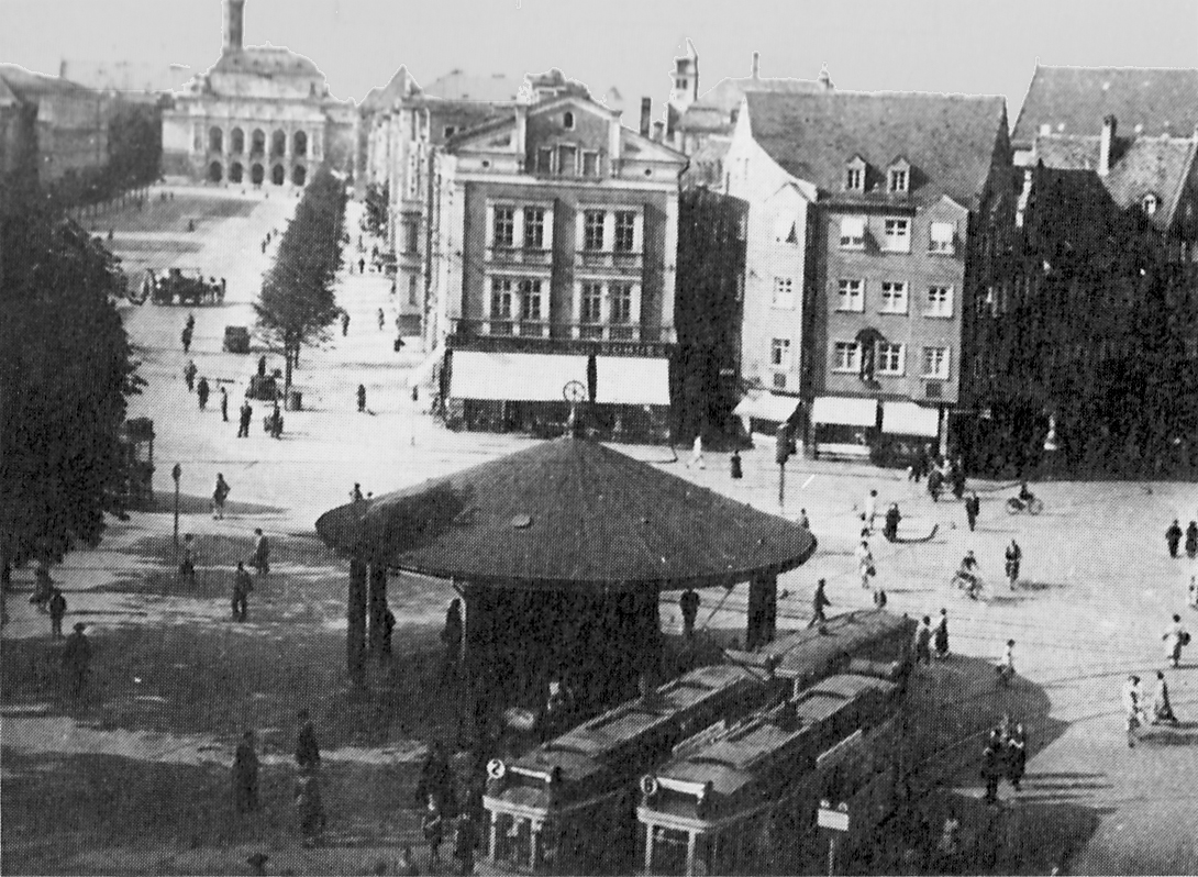 Königsplatz AUgsburg Pilz